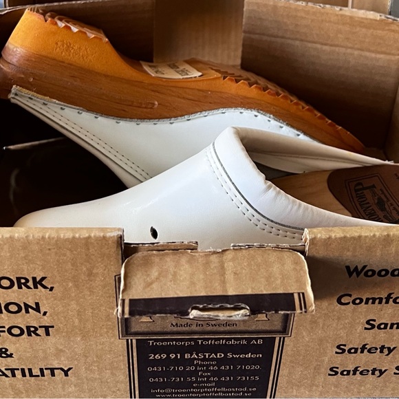 41 Troentorp Clogs | O’Keefe White flower pattern leather fits 10-11 NEW IN BOX - Picture 7 of 9
